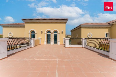 Villa en Dubai, 4 dormitorios, 1075.3 m², № 52294 - foto 13