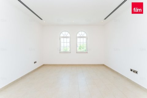 Villa en Dubai, 4 dormitorios, 1075.3 m², № 52294 - foto 12