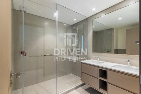 Apartment in Opera District, Downtown Dubai (Downtown Burj Dubai), Dubai 2 bedrooms, 113.62 sq.m. № 135464 - photo 11