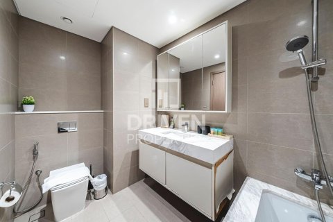 Apartment in Burj Royale, Downtown Dubai (Downtown Burj Dubai), Dubai 3 bedrooms, 124.95 sq.m. № 135460 - photo 8