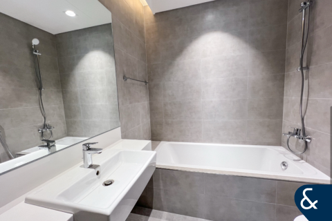 Apartment in District One, Mohammed Bin Rashid City, Dubai 2 bedrooms, 110 sq.m. № 75272 - photo 8