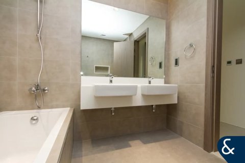 Apartment in District One, Mohammed Bin Rashid City, Dubai 2 bedrooms, 110 sq.m. № 75272 - photo 12