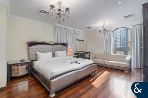 Apartment in Amwaj, Jumeirah Beach Residence, Dubai 4 bedrooms, 524 sq.m. № 75269 - photo 10