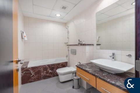 Apartment in Amwaj, Jumeirah Beach Residence, Dubai 4 bedrooms, 524 sq.m. № 75269 - photo 13