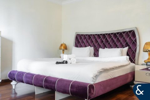 Apartment in Amwaj, Jumeirah Beach Residence, Dubai 4 bedrooms, 524 sq.m. № 75269 - photo 9