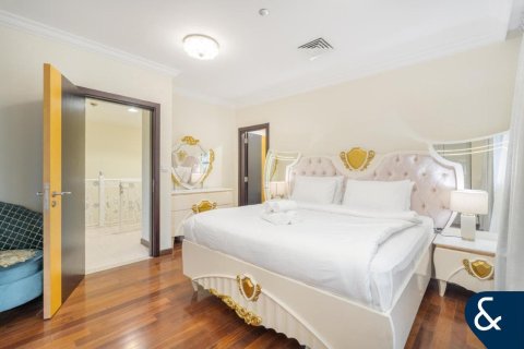 Apartment in Amwaj, Jumeirah Beach Residence, Dubai 4 bedrooms, 524 sq.m. № 75269 - photo 5