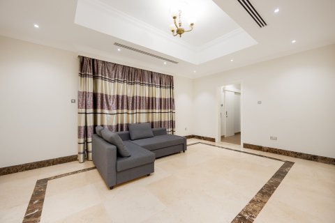 Villa in Al Barsha, Dubai 6 bedrooms, 929.03 sq.m. № 142060 - photo 21