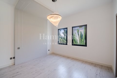 Снять в аренду виллу в Meadows 1, Meadows, Дубай: 6 спален, 457.45437200м², № 14039 - фото 17