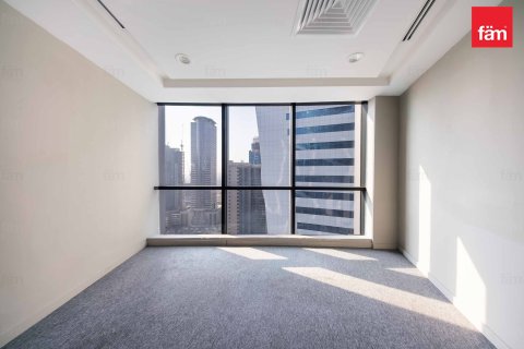 Снять в аренду офис в Бизнес-Бэе, Дубай: 139м², № 86078 - фото 2