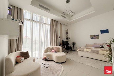 Villa in Dubai 5 bedrooms, 1421.6 sq.m. № 109450 - photo 7