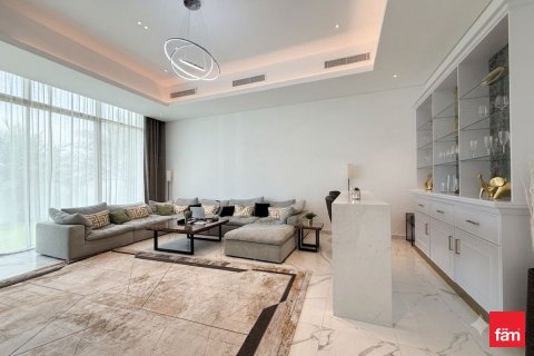 Villa in Dubai 5 bedrooms, 1421.6 sq.m. № 109450 - photo 13