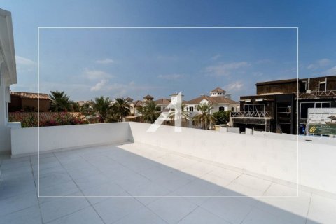 Villa in Garden Homes, Palm Jumeirah, Dubai 4 bedrooms, 657.3 sq.m. № 42494 - photo 22