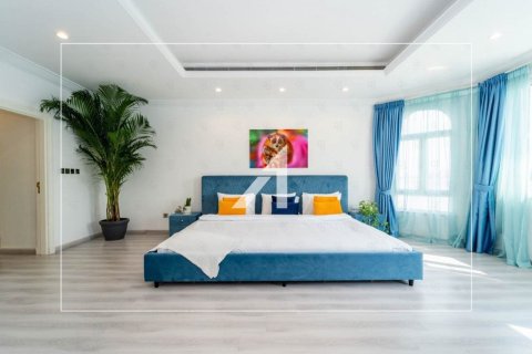 Villa in Garden Homes, Palm Jumeirah, Dubai 4 bedrooms, 657.3 sq.m. № 42494 - photo 18