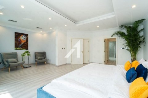 Villa in Garden Homes, Palm Jumeirah, Dubai 4 bedrooms, 657.3 sq.m. № 42494 - photo 17