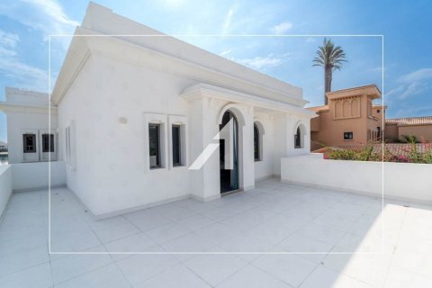 Villa in Garden Homes, Palm Jumeirah, Dubai 4 bedrooms, 657.3 sq.m. № 42494 - photo 29