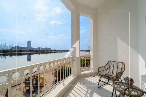 Villa in Garden Homes, Palm Jumeirah, Dubai 4 bedrooms, 657.3 sq.m. № 42494 - photo 10