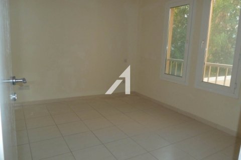 Villa in The Lakes, Dubai 3 bedrooms, 270.3 sq.m. № 42487 - photo 3