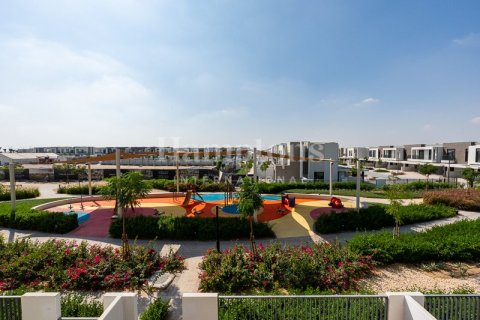 Снять в аренду таунхаус в Dubai South (Dubai World Central), Дубай: 3 спальни, 193.88856100м², № 72548 - фото 13