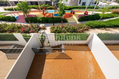 Снять в аренду таунхаус в Dubai South (Dubai World Central), Дубай: 3 спальни, 193.88856100м², № 72548 - фото 25