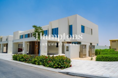Adosado en The Valley, Dubai, 4 dormitorios, 257.43978718 m², № 72549 - foto 5
