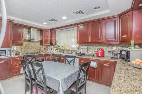Villa à Dubai, 5 chambres, 546.3 m², № 7326 - photo 12