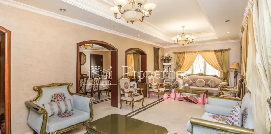 Villa à Dubai, 5 chambres, 546.3 m², № 7326