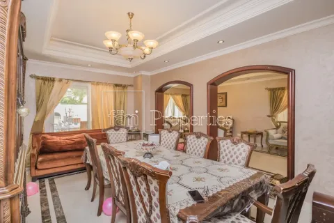 Villa à Dubai, 5 chambres, 546.3 m², № 7326 - photo 13
