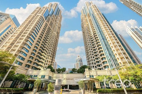 Снять в аренду квартиру в Бурдж-Халифе, Дубай: 2 спальни, 130.16м², № 120021 - фото 7