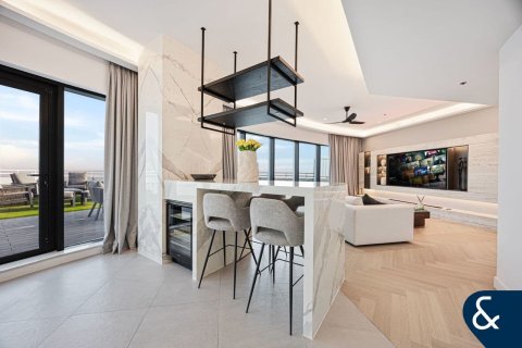 Penthouse in Dubai Marina, Dubai 3 bedrooms, 505 sq.m. № 79348 - photo 1