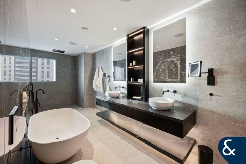 Penthouse in Dubai Marina, Dubai 3 bedrooms, 505 sq.m. № 79348 - photo 17