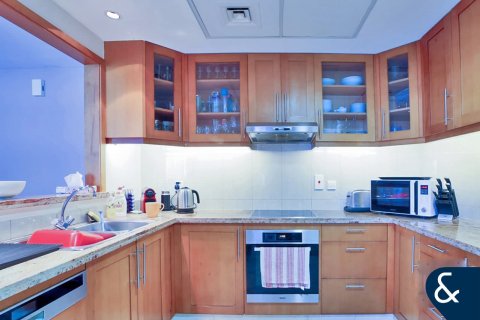 Apartamento en The Views, Dubai, 2 dormitorios, 123 m², № 79346 - foto 3