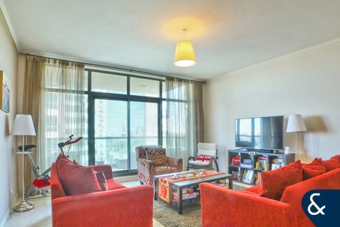 Apartamento en The Views, Dubai, 2 dormitorios, 123 m², № 79346 - foto 1