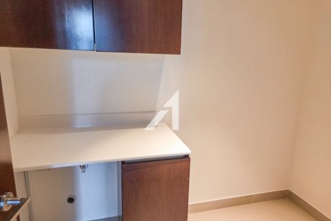 Снять в аренду квартиру в Дубай Хилс Эстейт, Дубай: 2 спальни, 127м², № 83384 - фото 12