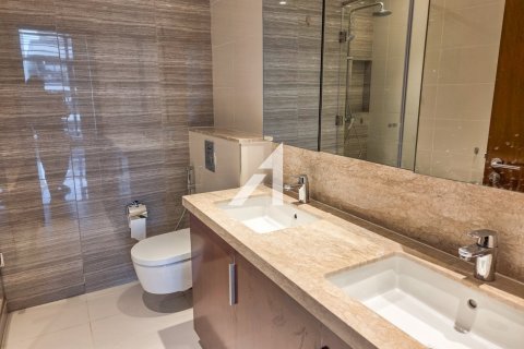 Снять в аренду квартиру в Дубай Хилс Эстейт, Дубай: 2 спальни, 127м², № 83384 - фото 20