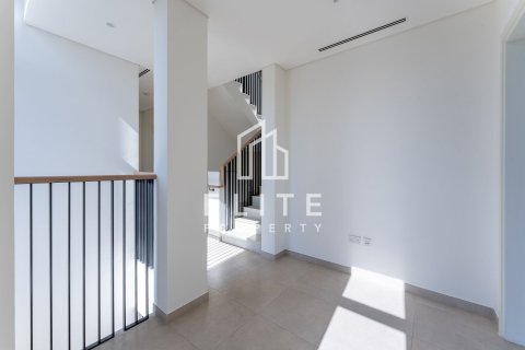 Villa in Mudon, Dubai 4 bedrooms, 277 sq.m. № 134955 - photo 9