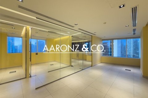 Office in Business Bay, Dubai 95 sq.m. № 95980 - photo 9
