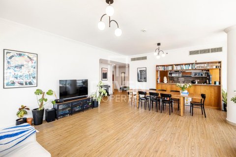 Apartment in Dubai Marina, Dubai 3 bedrooms, 192 sq.m. № 19838 - photo 4