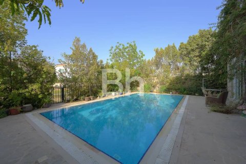 Villa in Jumeirah Islands, Dubai 5 bedrooms, 988 sq.m. № 24259 - photo 6