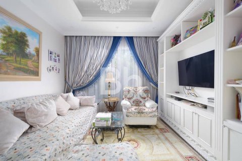 Villa in Jumeirah Islands, Dubai 5 bedrooms, 988 sq.m. № 24259 - photo 15