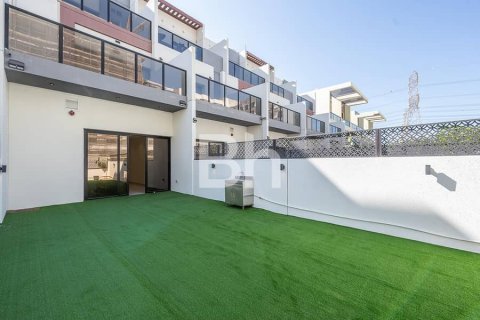 Townhouse in Jumeirah Village Triangle, Dubai 4 bedrooms, 1368 sq.m. № 24253 - photo 12