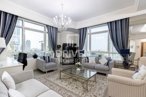 Appartement à Marina Crown, Dubai Marina, Dubai, 2 chambres, 131.09 m², № 130038