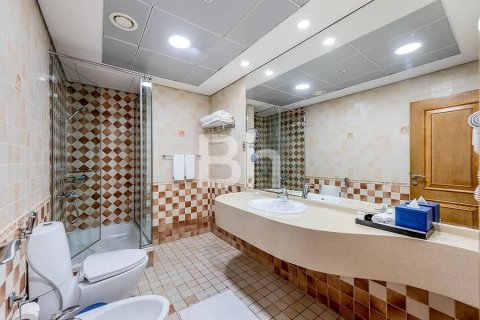 Villa en Jumeirah, Dubai, 5 dormitorios, 571 m², № 21221 - foto 11