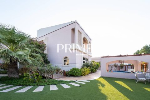 Villa in Dubai 7 bedrooms, 1338 sq.m. № 21222 - photo 28