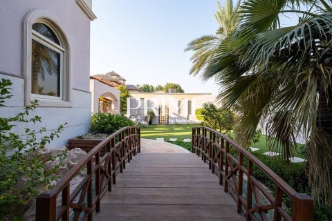 Villa in Dubai 7 bedrooms, 1338 sq.m. № 21222 - photo 27