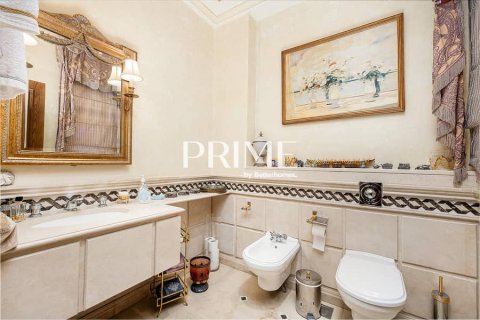 Villa in Dubai 7 bedrooms, 1338 sq.m. № 21222 - photo 11