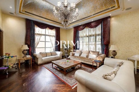 Villa in Dubai 7 bedrooms, 1338 sq.m. № 21222 - photo 18
