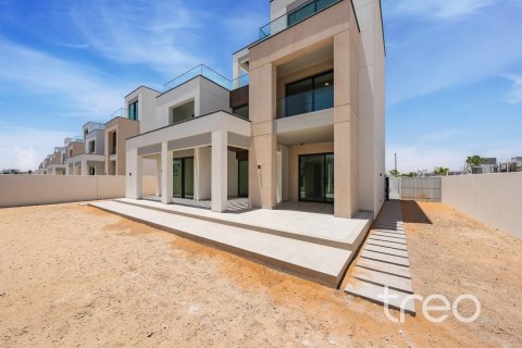 Villa en Caya, Arabian Ranches 3, Dubai, 5 dormitorios, 527.5 m², № 120142 - foto 13
