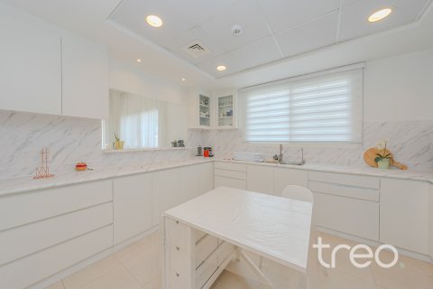 Villa in Mudon, Dubai 5 bedrooms, 1007.72 sq.m. № 120141 - photo 14