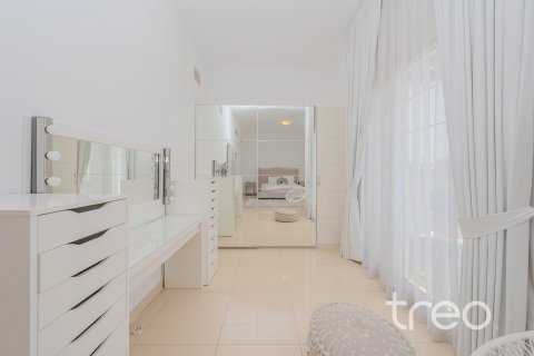 Villa in Mudon, Dubai 5 bedrooms, 1007.72 sq.m. № 120141 - photo 18