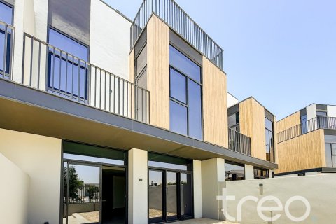 Villa en Mudon, Dubai, 3 dormitorios, 176.33 m², № 119899